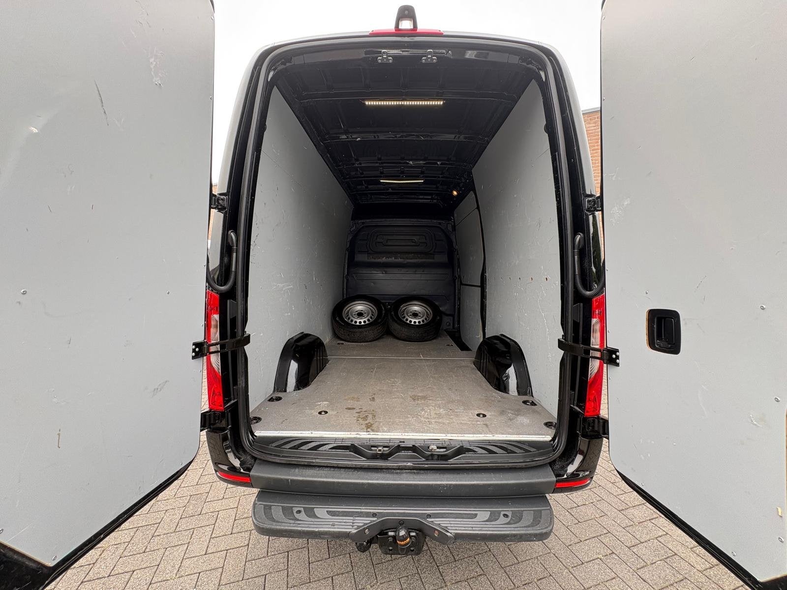 Mercedes-Benz Sprinter 317CDI 170PK L2H2 RWD 3.500KG Trekhaa, Auto's, Automaat, Start-stop-systeem, Gebruikt, 4 cilinders