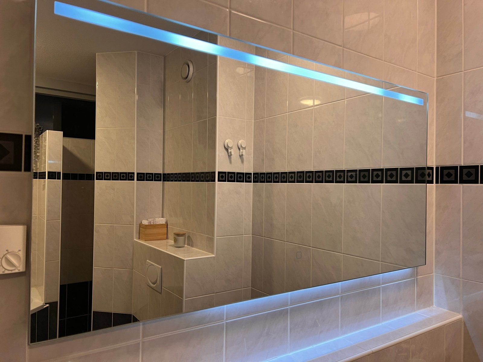 Verwarmde badkamerspiegel met LED-verlichting, Ophalen, Zo goed als nieuw, 100 tot 125 cm, Minder dan 100 cm