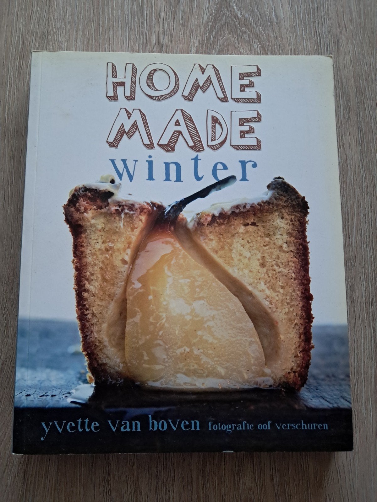 Home Made Winter - Yvette van Boven kookboek, Boeken, Gelezen, Ophalen of Verzenden, Europa, Yvette van Boven