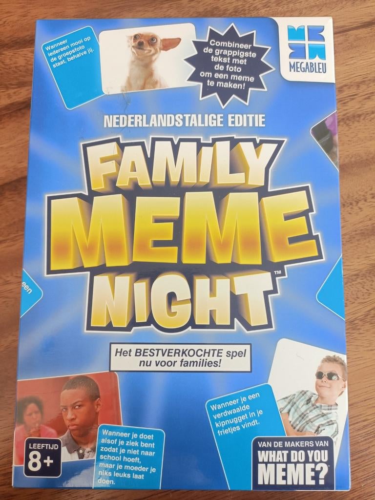 Family Meme Night - Het bestverkochte spel nu voor families!, Vijf spelers of meer, Ophalen of Verzenden, Zo goed als nieuw, Megableu