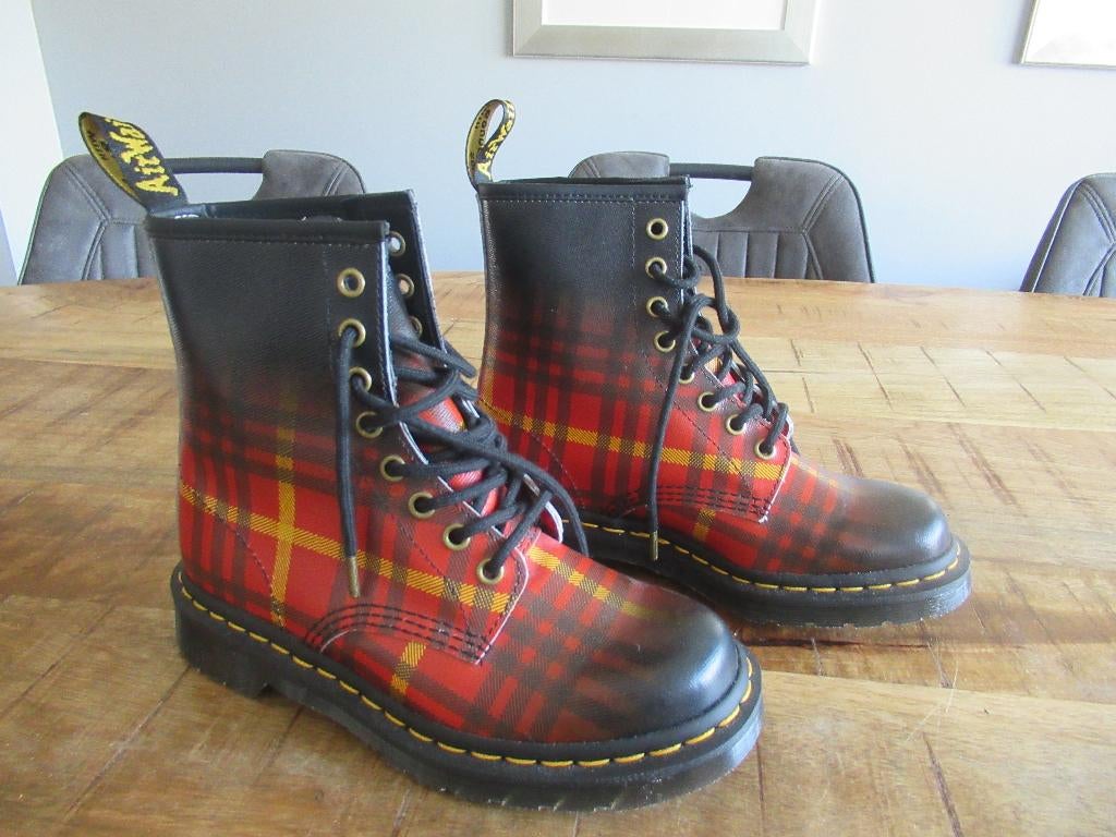 Supergave Nieuwe Dr Martens maat 37., Overige kleuren, Lage of Enkellaarzen, Nieuw, Ophalen of Verzenden