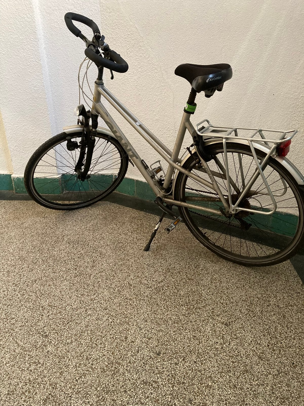 Giant damesfiets met 20 versnellingen, Fietsen en Brommers, Ophalen, 28 inch, Gebruikt, Velgrem