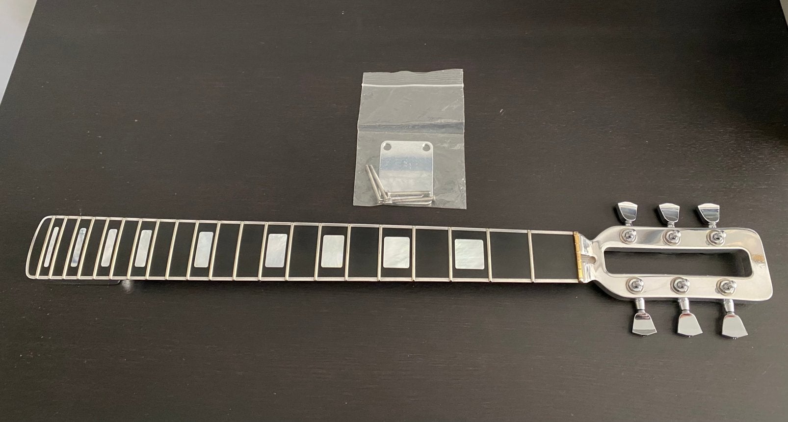 Aluminium nek, Verzenden, Zo goed als nieuw, Solid body, Overige merken