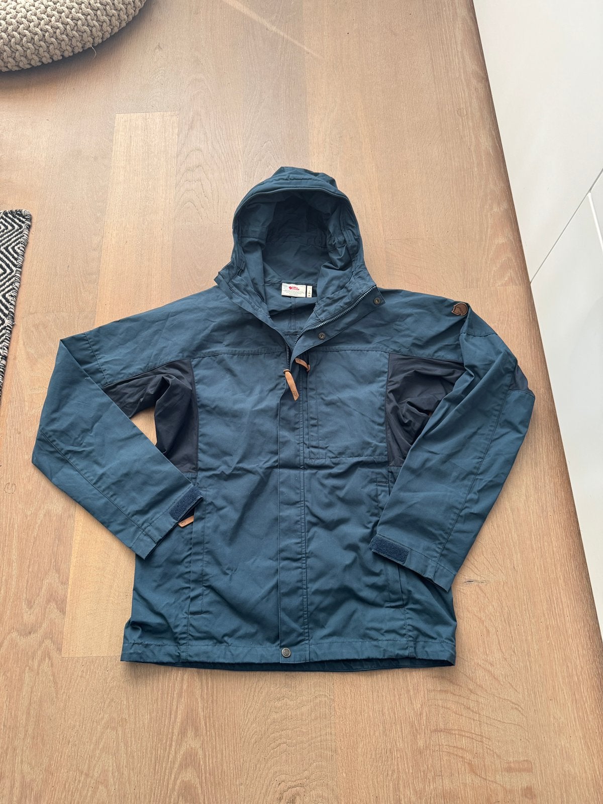Nieuwstaat Fjallraven kaipak jacket  maat m blauw g1000, Ophalen of Verzenden, Zo goed als nieuw, Blauw