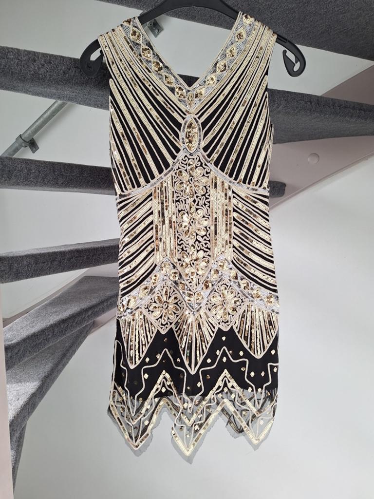 Prachtige Flapper Jurk Maat 36 - Zwart met Goud Pailletten, Kleding | Dames, Zwart, Ophalen of Verzenden, Zo goed als nieuw, Maat 36 (S)