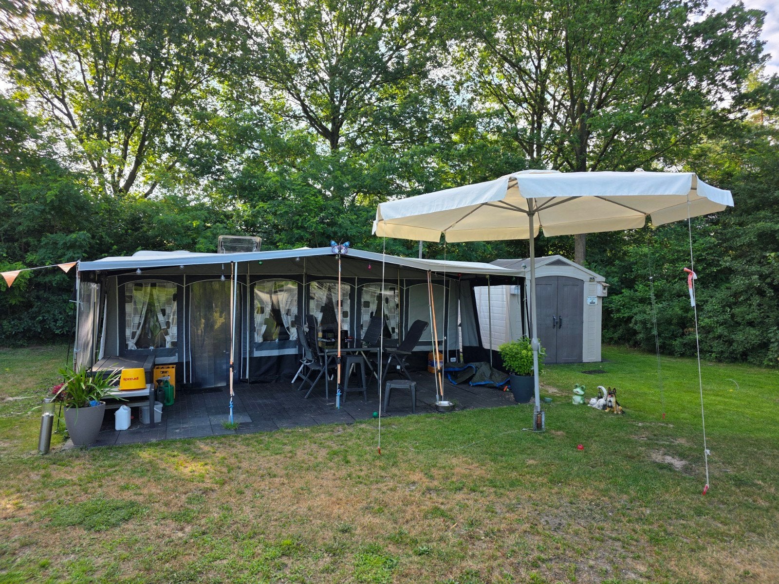 Ter overname  Dethleffs caravan  560 SK met 3x stapelbed., Caravans en Kamperen