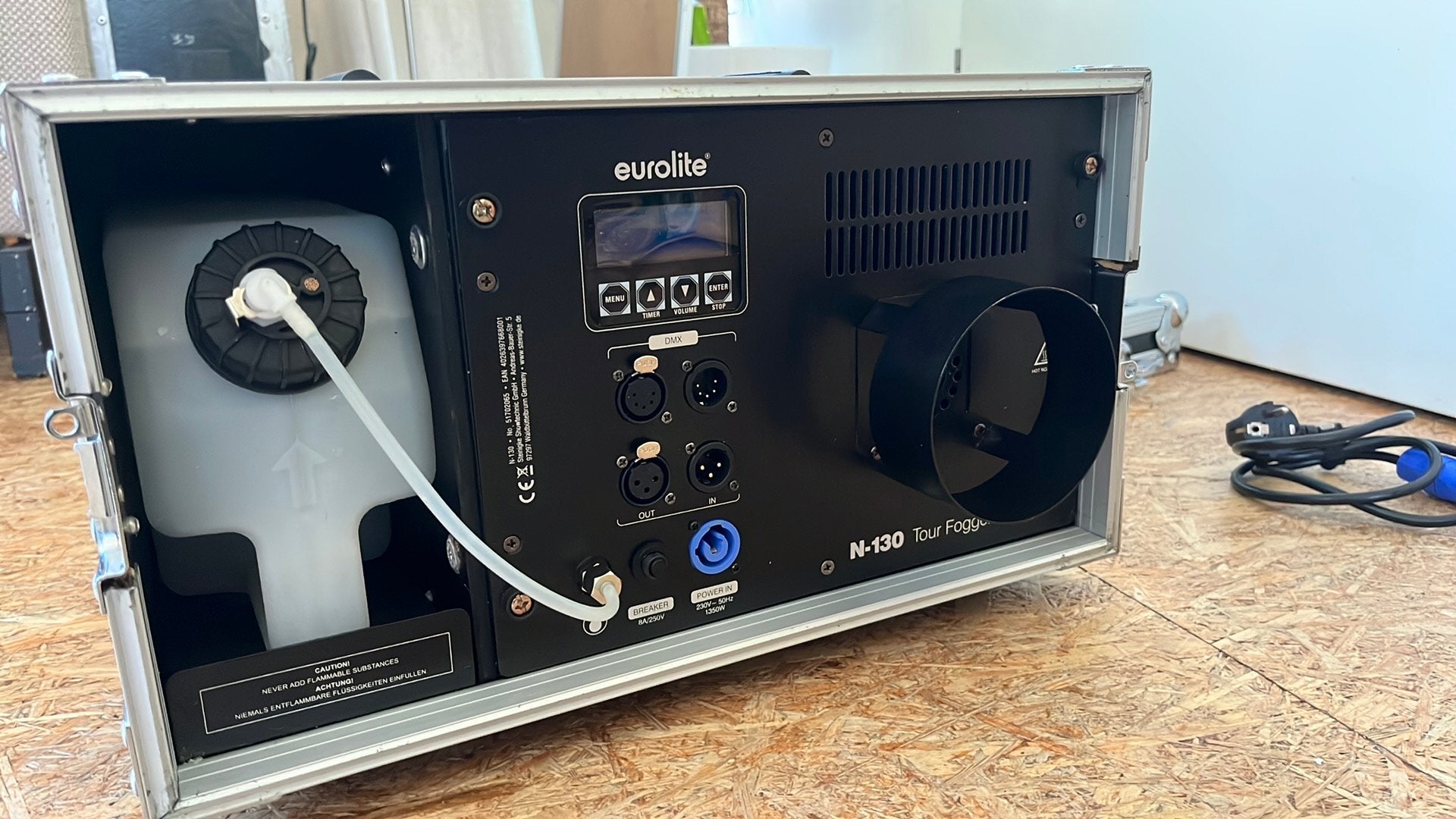 Rookmachine in flightcase - Eurolite N-130, Ophalen, Zo goed als nieuw, Rookmachine