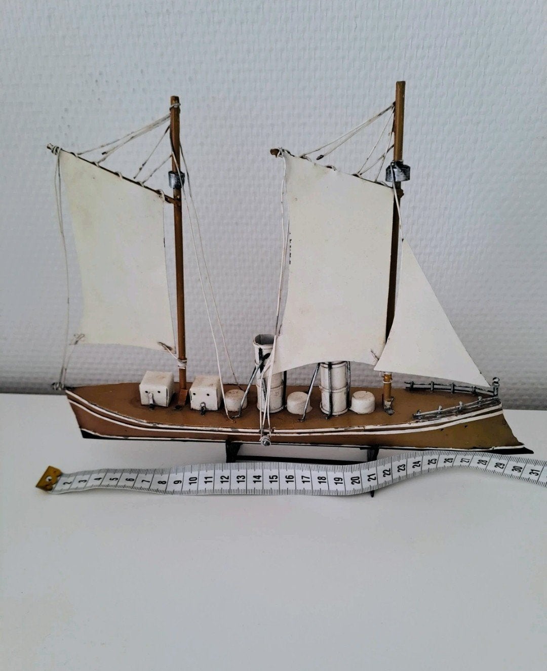 Zeilboot.uniek model van staal, Hobby en Vrije tijd, Modelbouw | Boten en Schepen, Ophalen of Verzenden