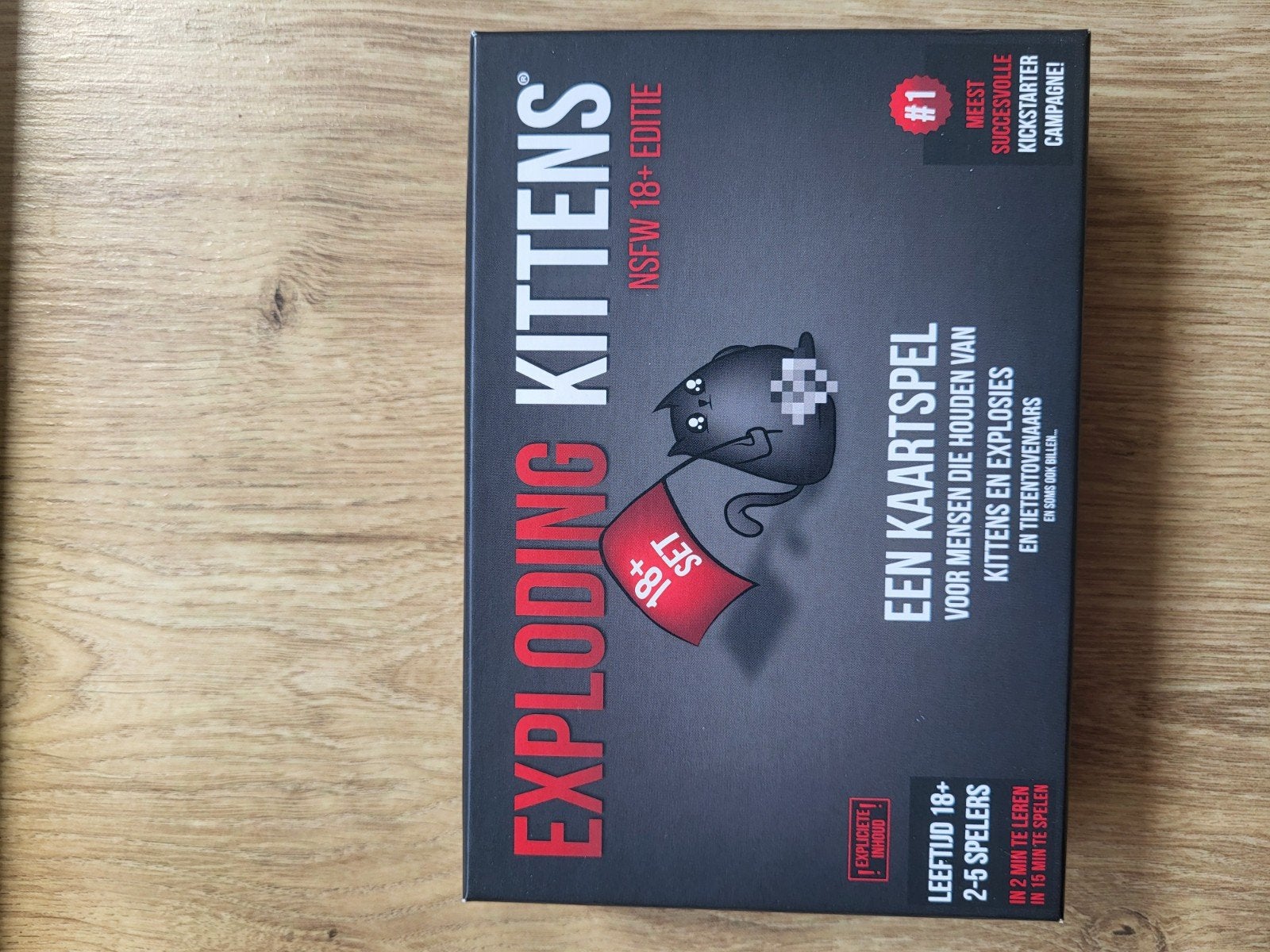 Exploding kittens nsfw 18+ editie, Ophalen