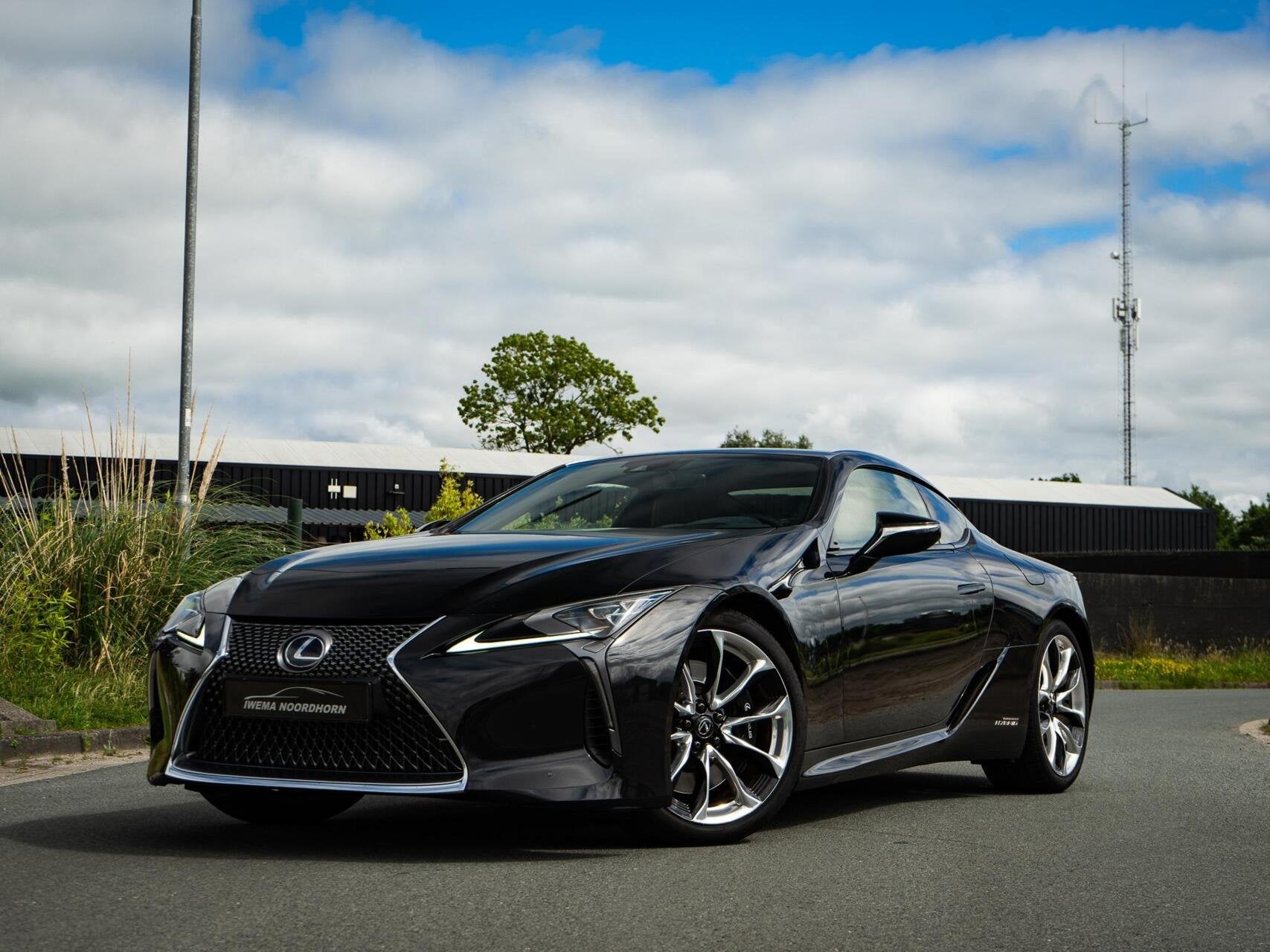 Lexus LC 500h |Carbon dak|Stoelverwarming & stoelverkoeling|, Auto's, Lexus, Automaat, Achterwielaandrijving, 4 stoelen, 1960 kg