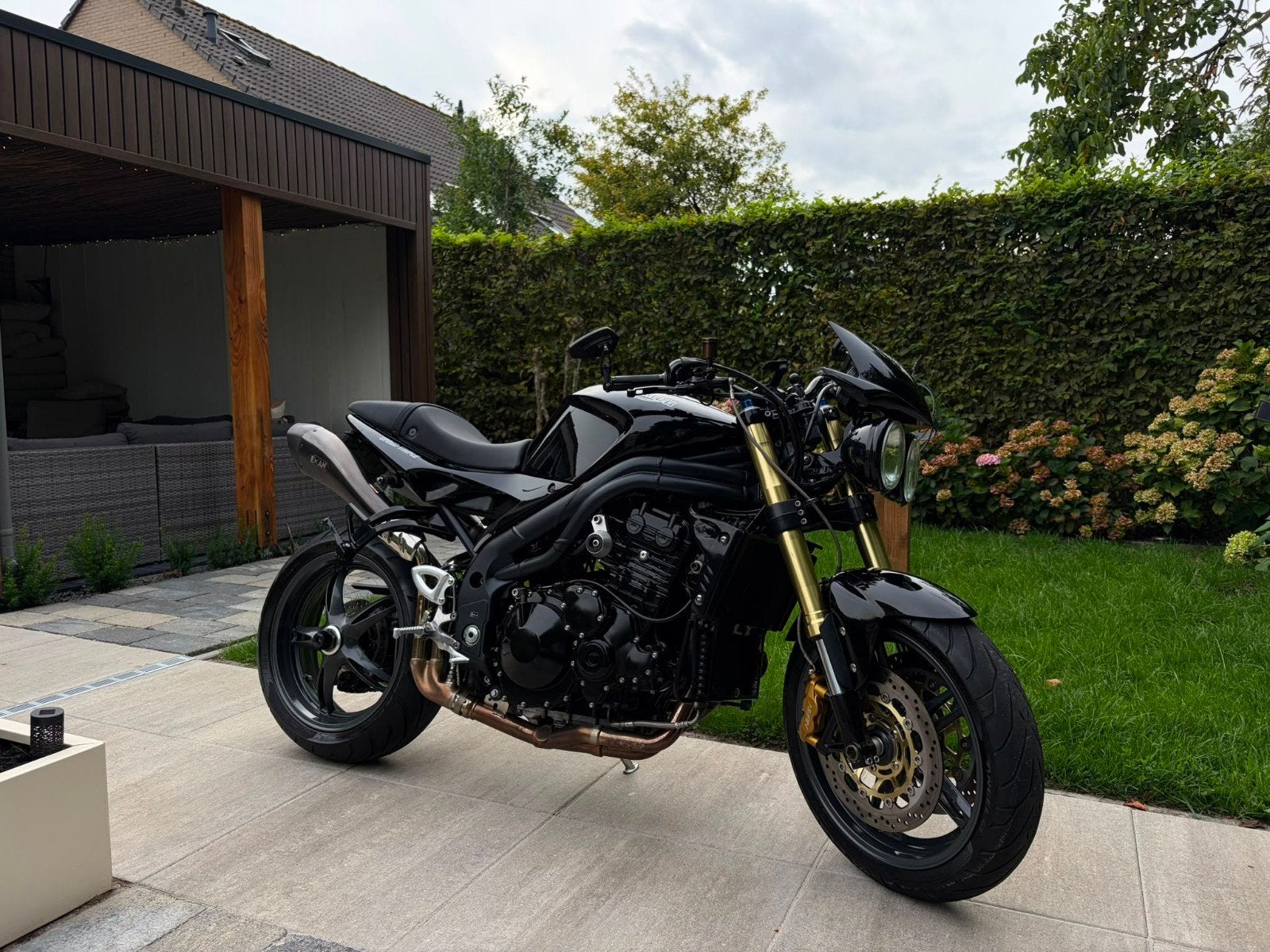 Triumph Speed Triple 1050 - Krachtige Naked Bike, Motoren, Motoren | Triumph, Sportuitlaat, Motorrijbewijs A, Gebruikt, 3 cilinders