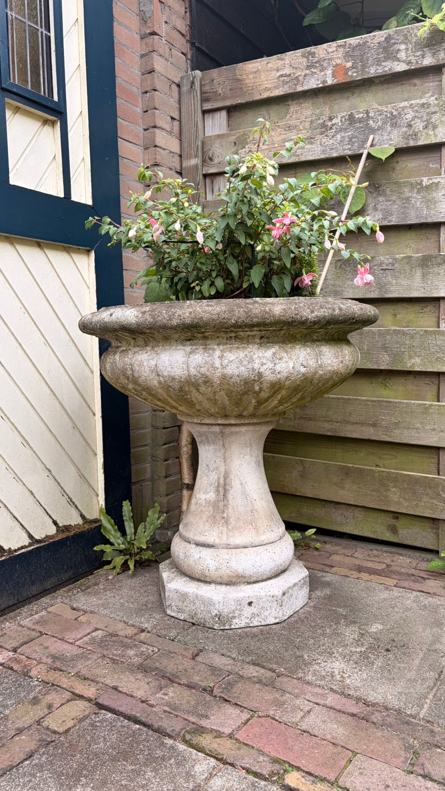 Betonnen tuinvaas, Tuin en Terras, Ophalen, Gebruikt