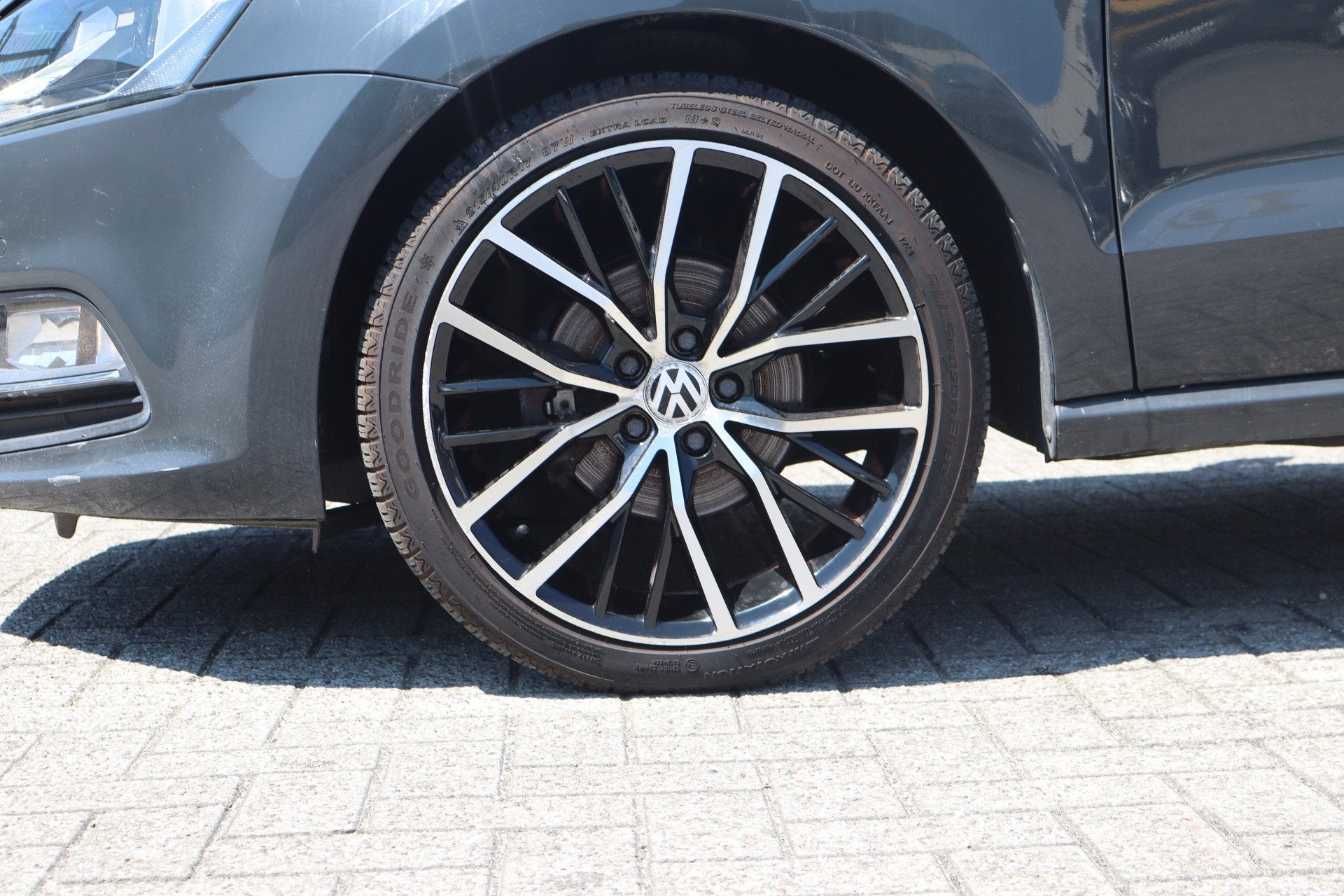 Volkswagen Polo 1.2 TSI Highline Panoramadak/Bluetooth/Airco, 12 maanden, Stof, Euro 6, 4 cilinders