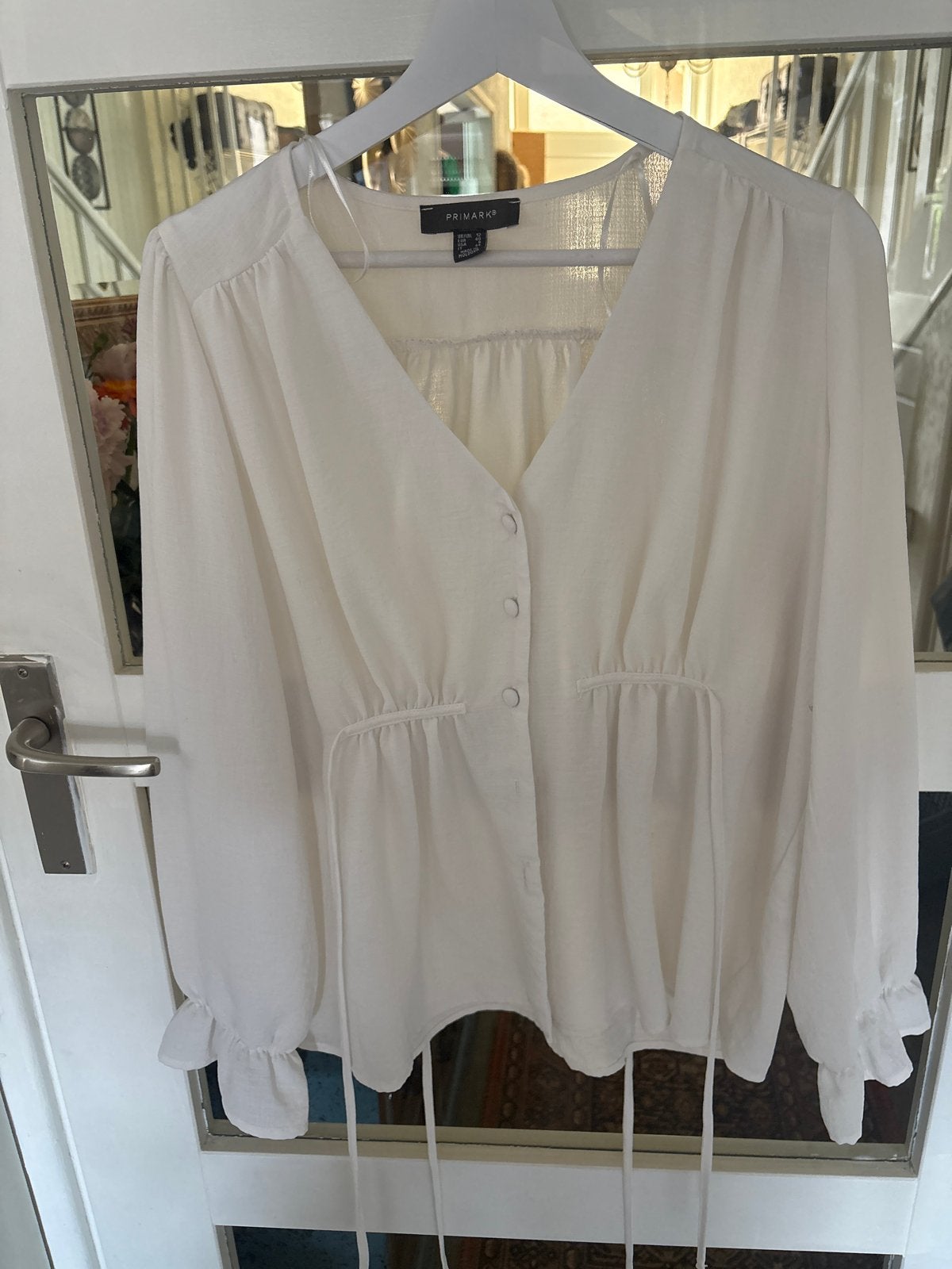 Primark Witte Blouse met Lange Mouwen en V-hals, Maat 38/40 (M), Wit, Ophalen of Verzenden, Zo goed als nieuw