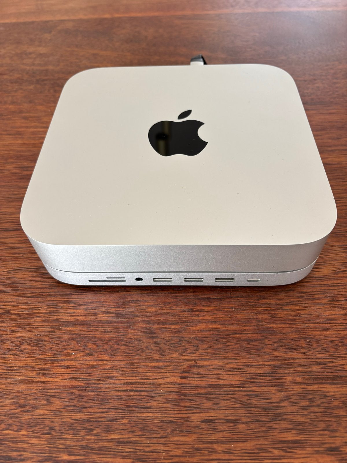 Mac Mini M1 8GB 256GB met Satechi Port Replicator, Computers en Software, Apple Desktops, Ophalen of Verzenden, Zo goed als nieuw