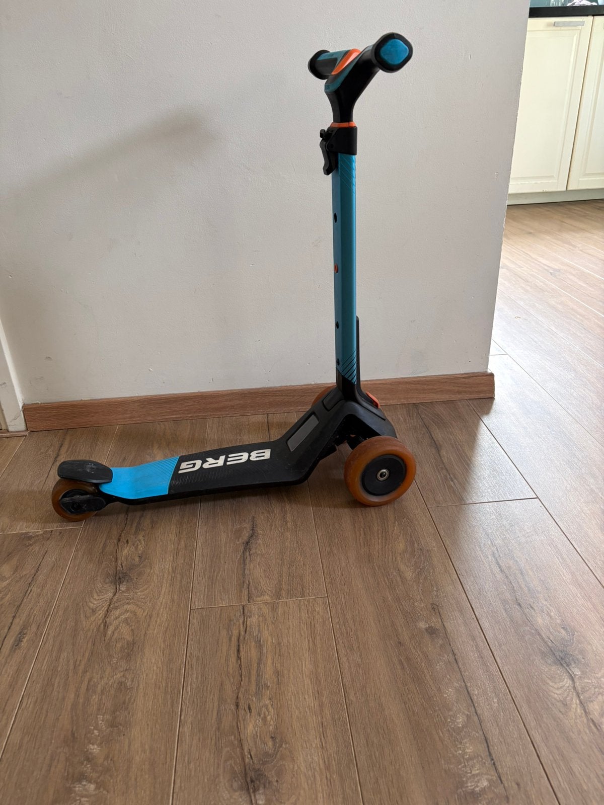 Berg nexo step. Blauw, Ophalen, Gebruikt, Gewone step