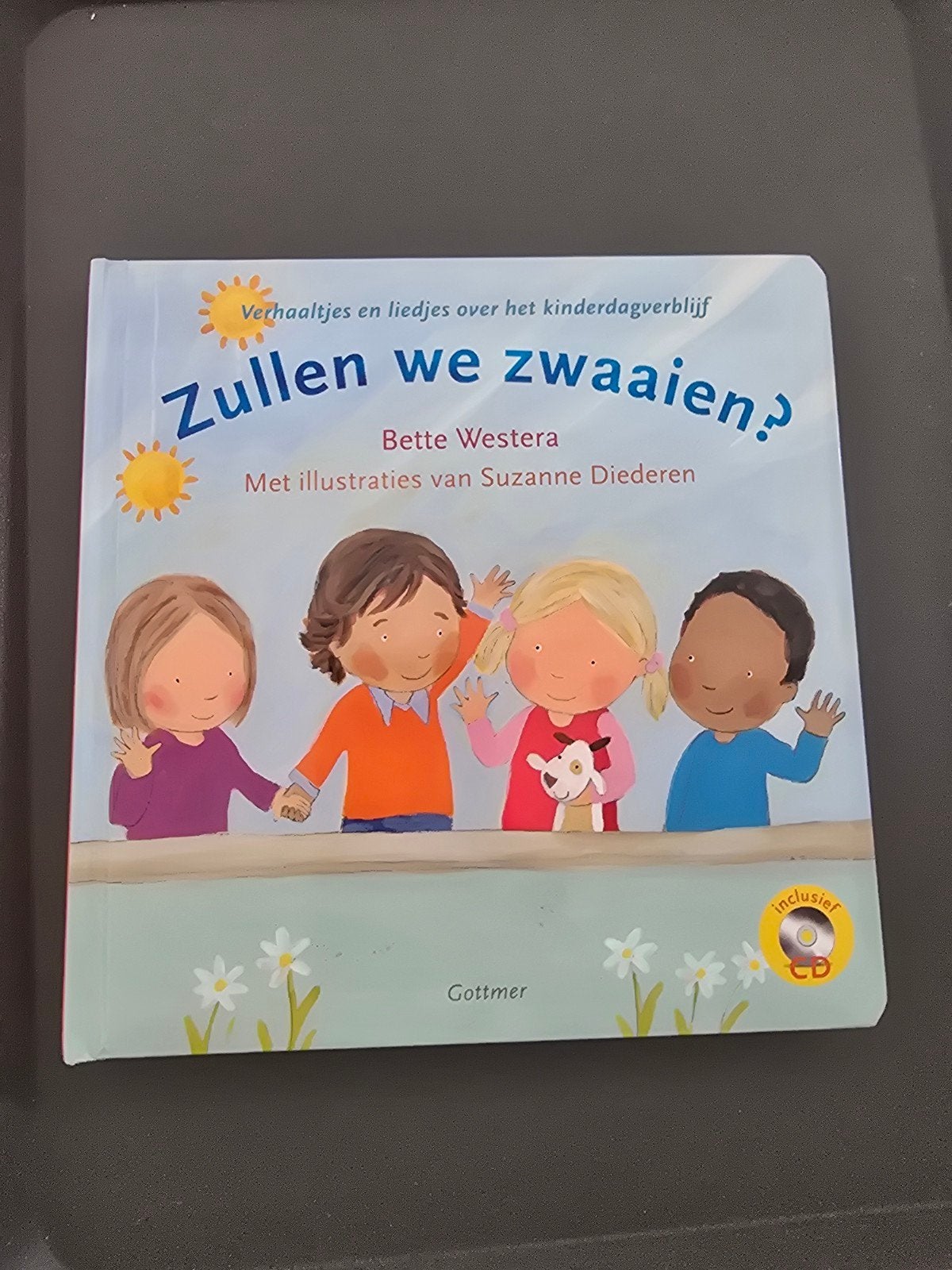 Bette Westera - Zullen we zwaaien?, Ophalen of Verzenden, Gelezen, Bette Westera