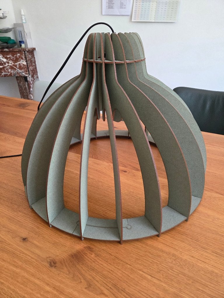 Duurzame design hanglamp Van Tjalle en Jasper, Natuurlijk materiaal, Zo goed als nieuw, Design Van Tjalle en Jasper, E27 (groot)