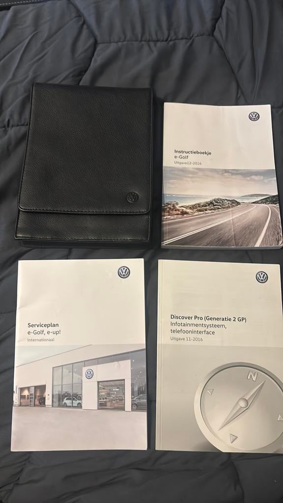 Vw e-Golf instructieboekjes compleet met mapje, Verzenden