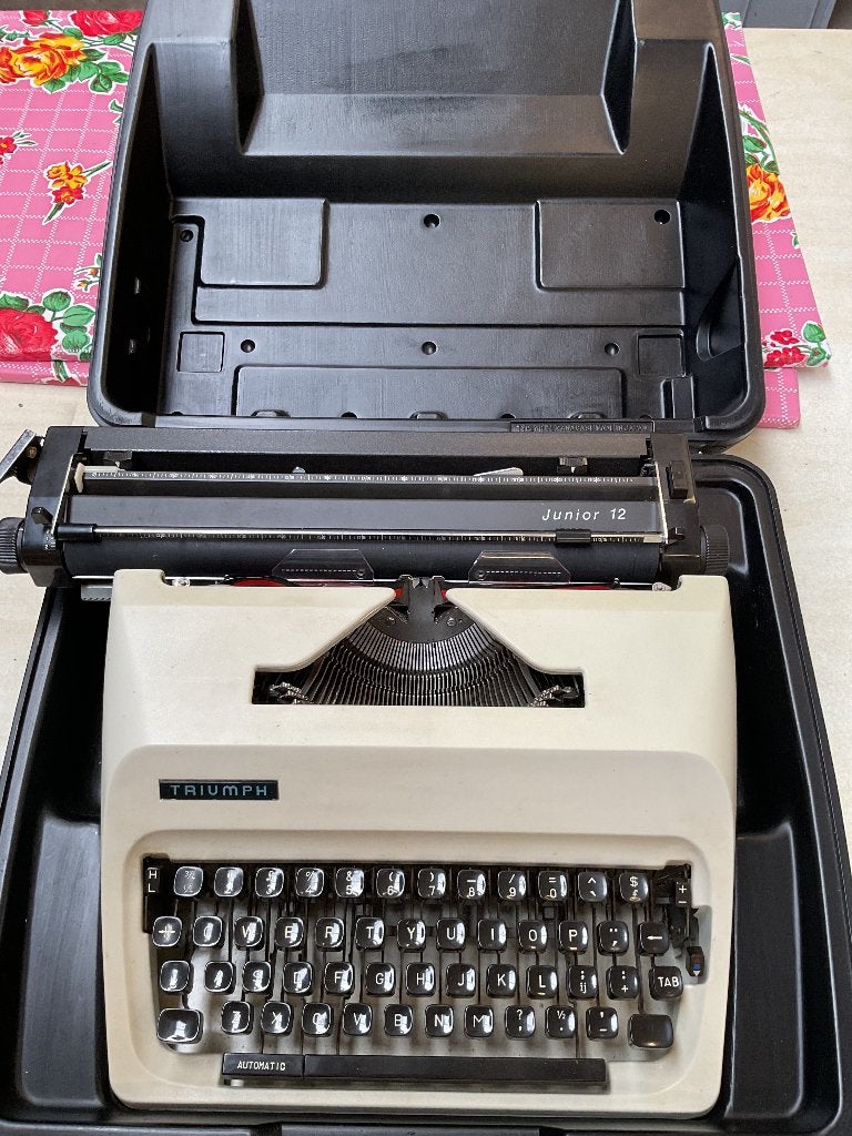 Triumph Typemachine, Ophalen, Gebruikt