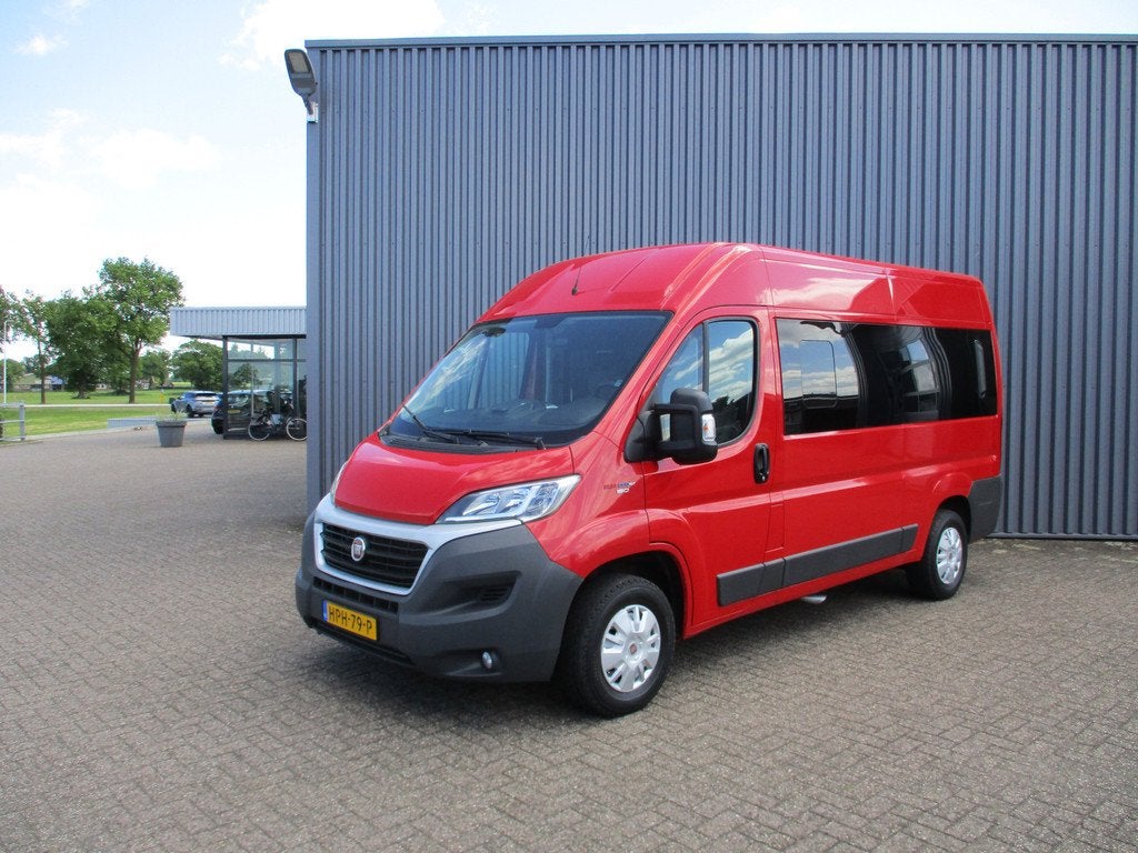 Fiat Ducato 2.3 150 PK Euro 6 Rolstoelbus Lift 9 Persoons, Auto's, Fiat, Voorwielaandrijving, Standkachel, Stof, Gebruikt