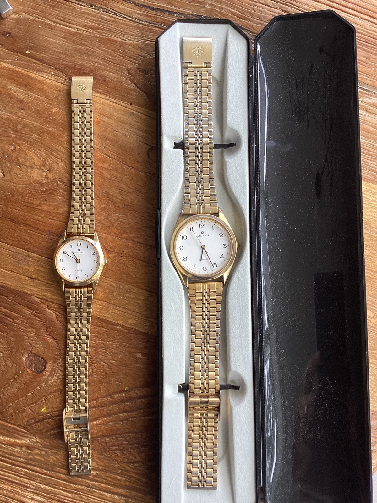 Titel: 2 Junghans horloges – goudkleurig – ongetest, Overige merken, Staal, Gebruikt, Staal