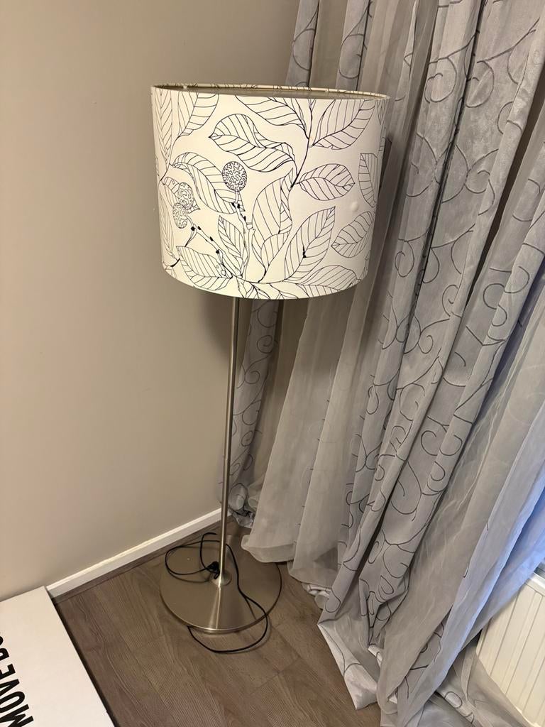 Staande lamp, Huis en Inrichting, Ophalen, Zo goed als nieuw, 150 tot 200 cm