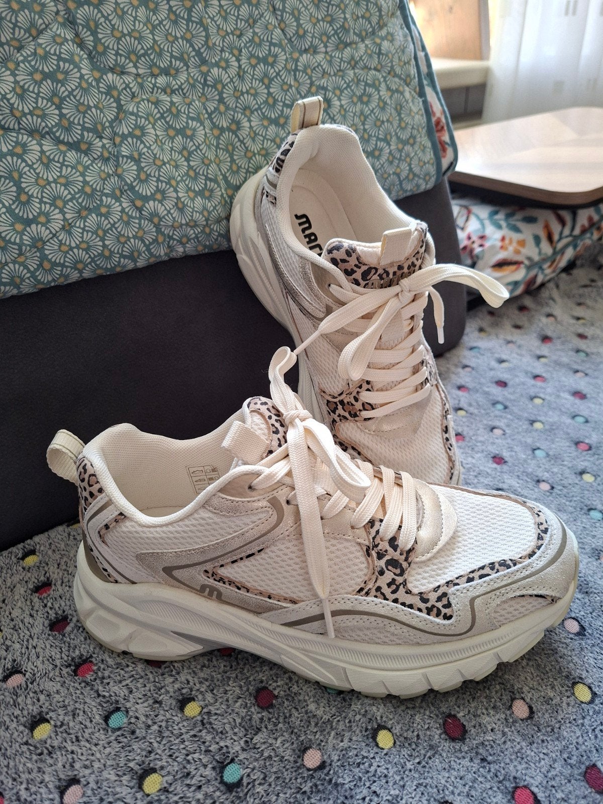 maruti sneakers mt 41, Kleding | Dames, Beige, Ophalen of Verzenden, Maruti, Sneakers of Gympen