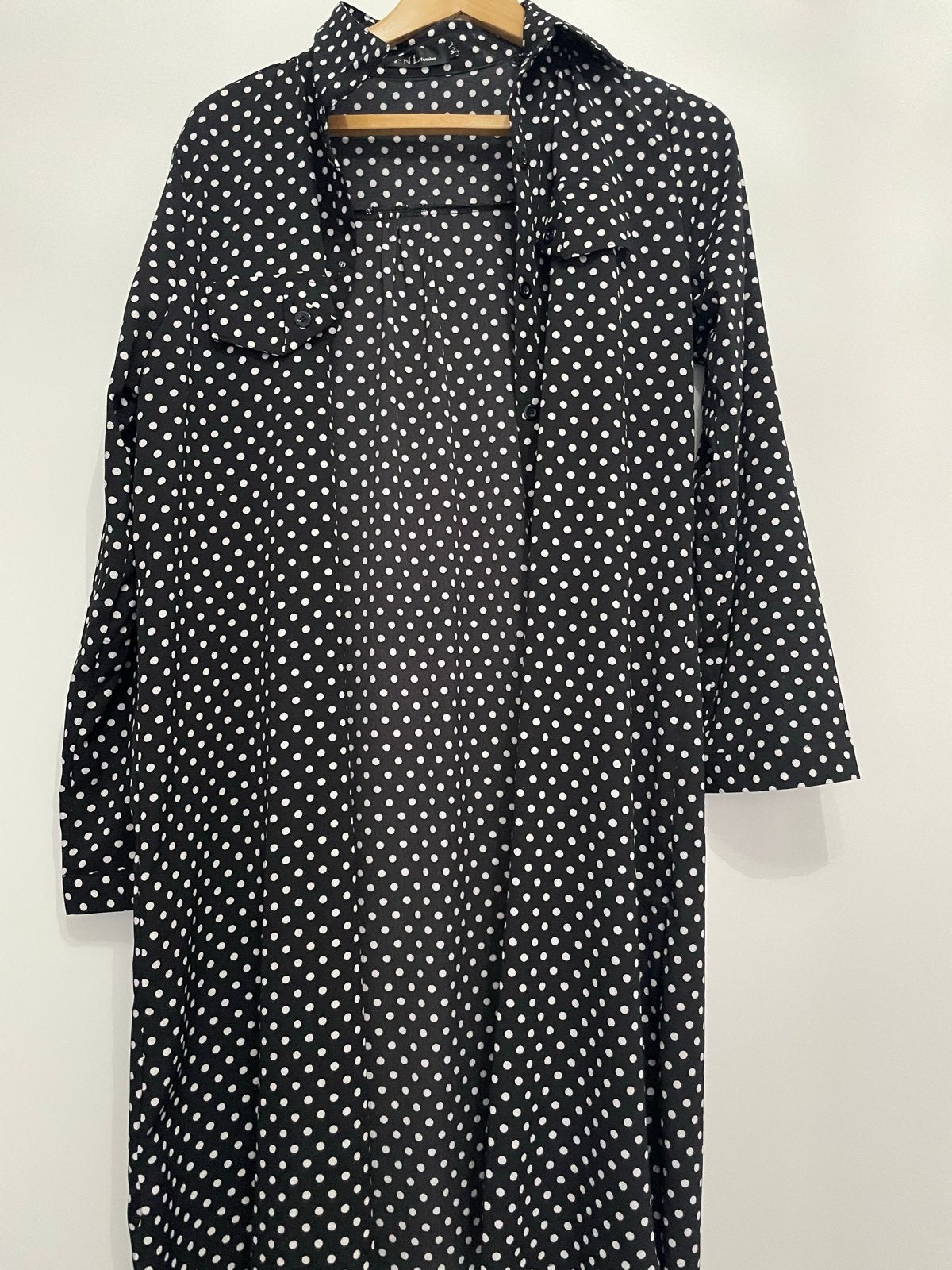 Zwarte jurk / lange blouse met witte stippen, Zwart, Maat 42/44 (L), Ophalen of Verzenden, Zo goed als nieuw