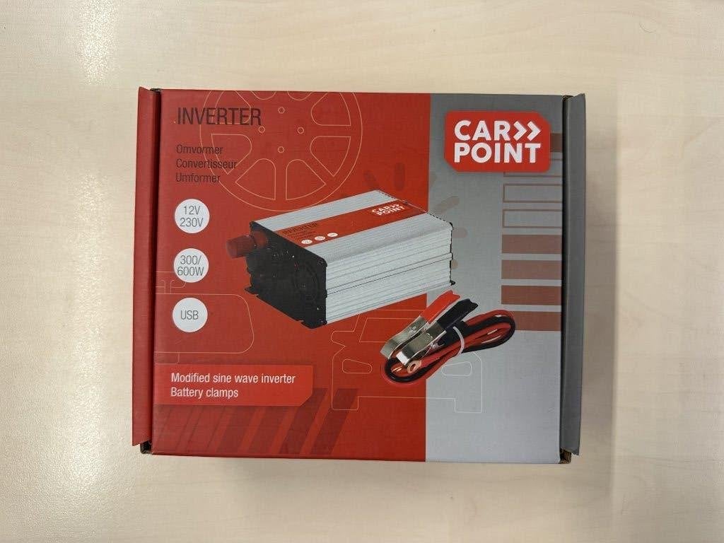 Carpoint Omvormer 12v>230v 300/600w (zonder accuklemmen), Auto diversen, Auto-accessoires, Ophalen of Verzenden, Gebruikt