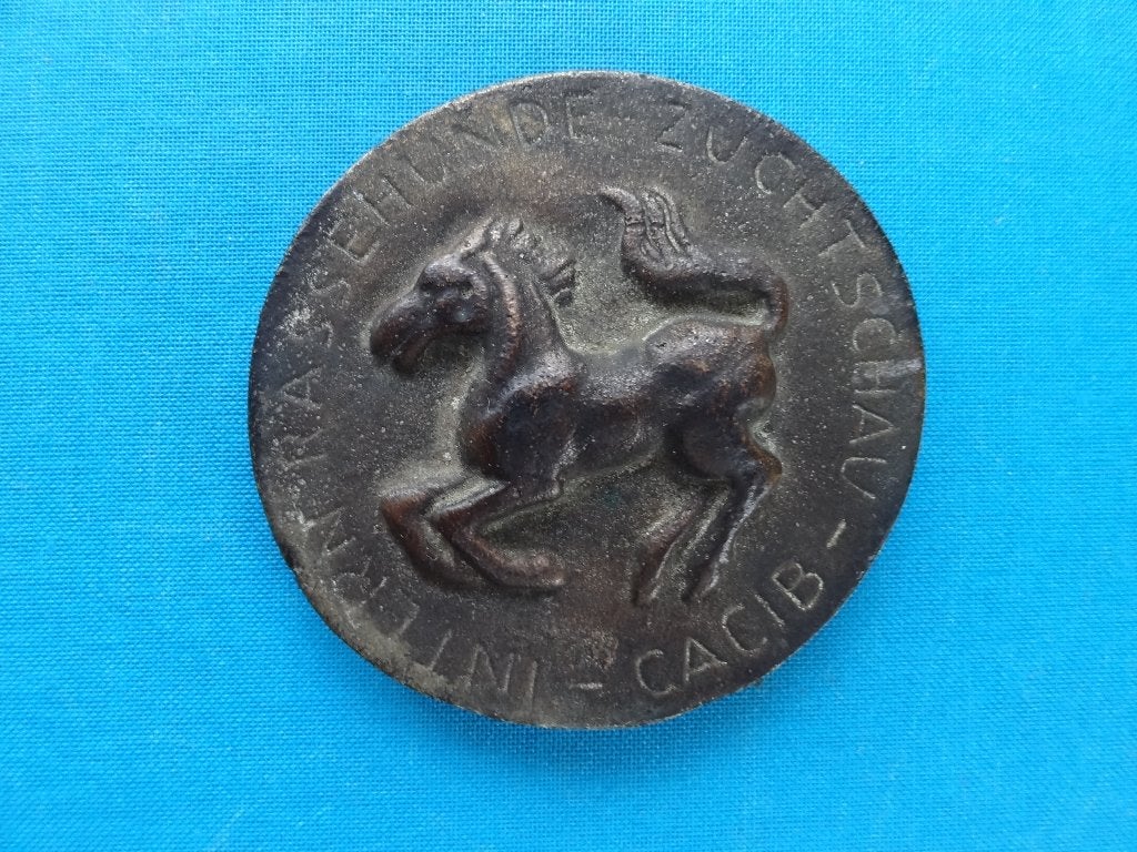 Prachtige penning met paard in galop, Duitse beeldhouwer, Antiek en Kunst, Verzenden, Brons, Beeld, Zoogdier