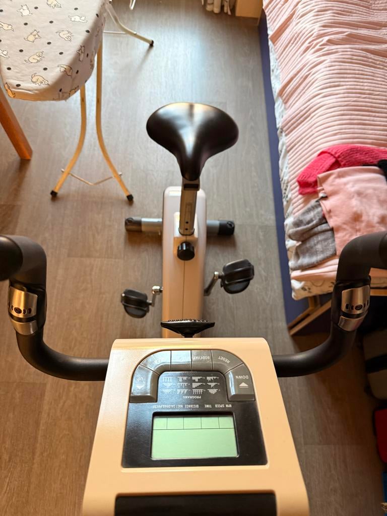 Hometrainer CardioCross DS-418M, Sport en Fitness, Fitnessapparatuur, Ophalen, Overige materialen, Gebruikt, Benen