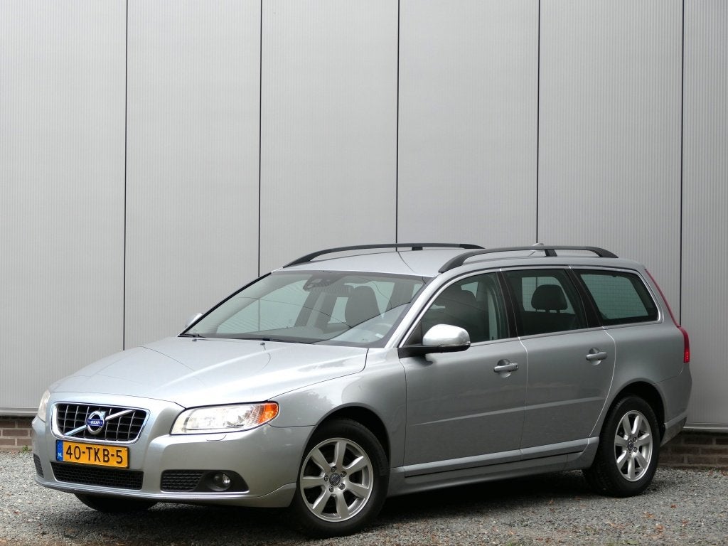 Volvo V70 1.6 T4 Lim. Edition Xenon / Navi / Leer (bj 2012), 15 km/l, Gebruikt, Zwart, 4 cilinders