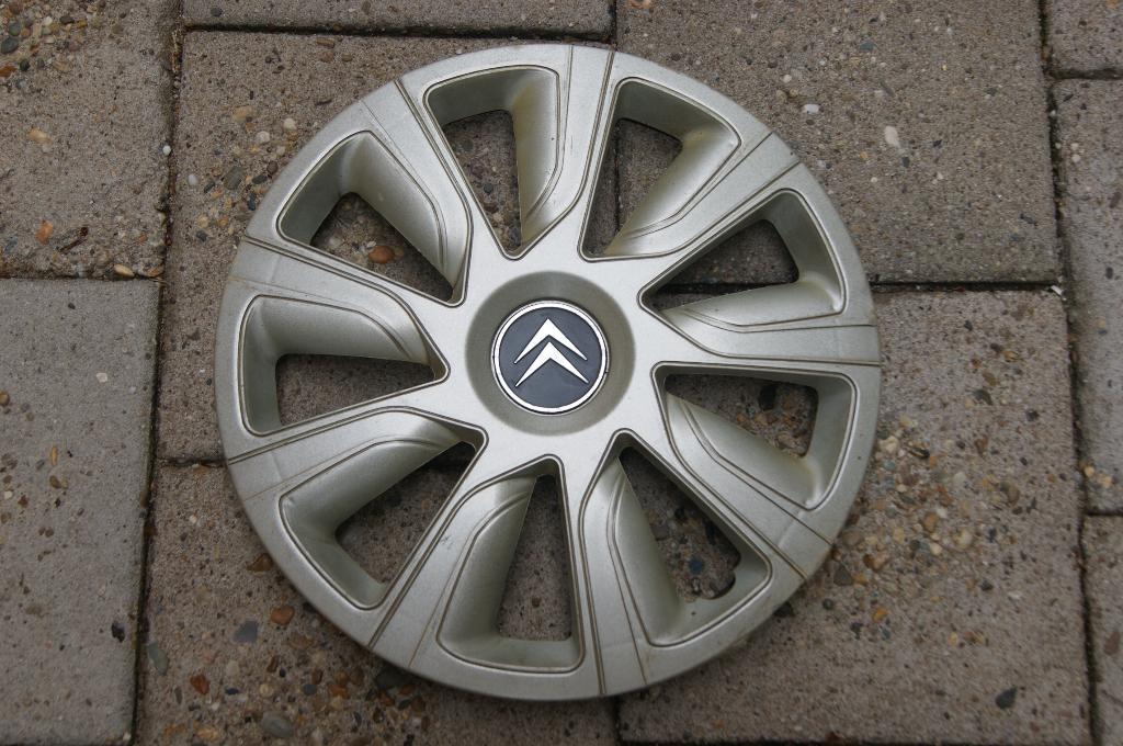 1 losse universele wieldop Citroen 15 inch, Auto diversen, Wieldoppen, Ophalen of Verzenden, Gebruikt
