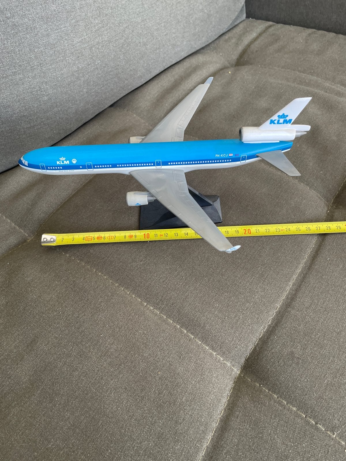 KLM MD-11 Schaalmodel Vliegtuig PH-KCJ, Verzamelen, Luchtvaart en Vliegtuigspotten, Ophalen of Verzenden, Zo goed als nieuw, Schaalmodel