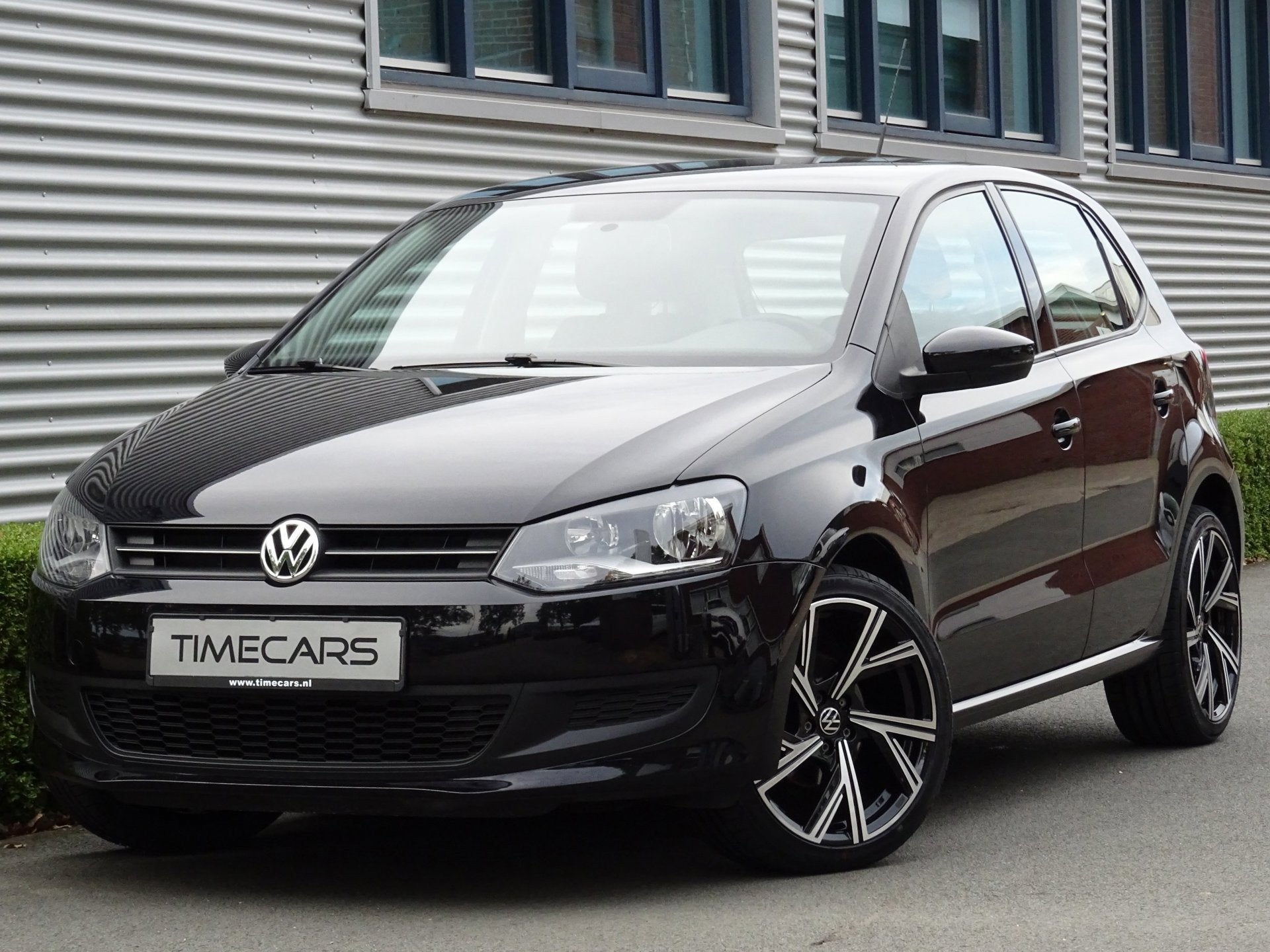 Volkswagen Polo 1.4 Comfortline Airco Carplay Stoelverwrm Pa, Auto's, Voorwielaandrijving, 86 pk, Gebruikt, Zwart