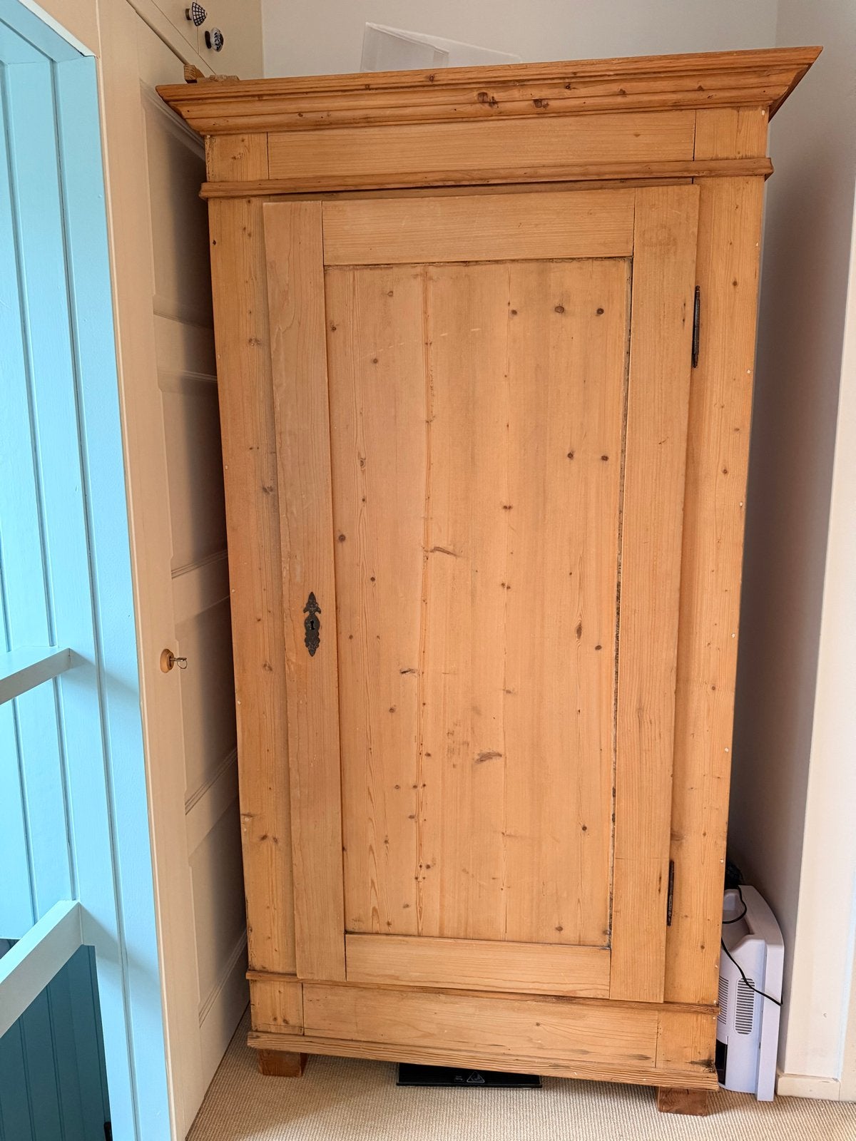 Vintage grenen houten kast - 30 jaar oud, topkwaliteit, Ophalen