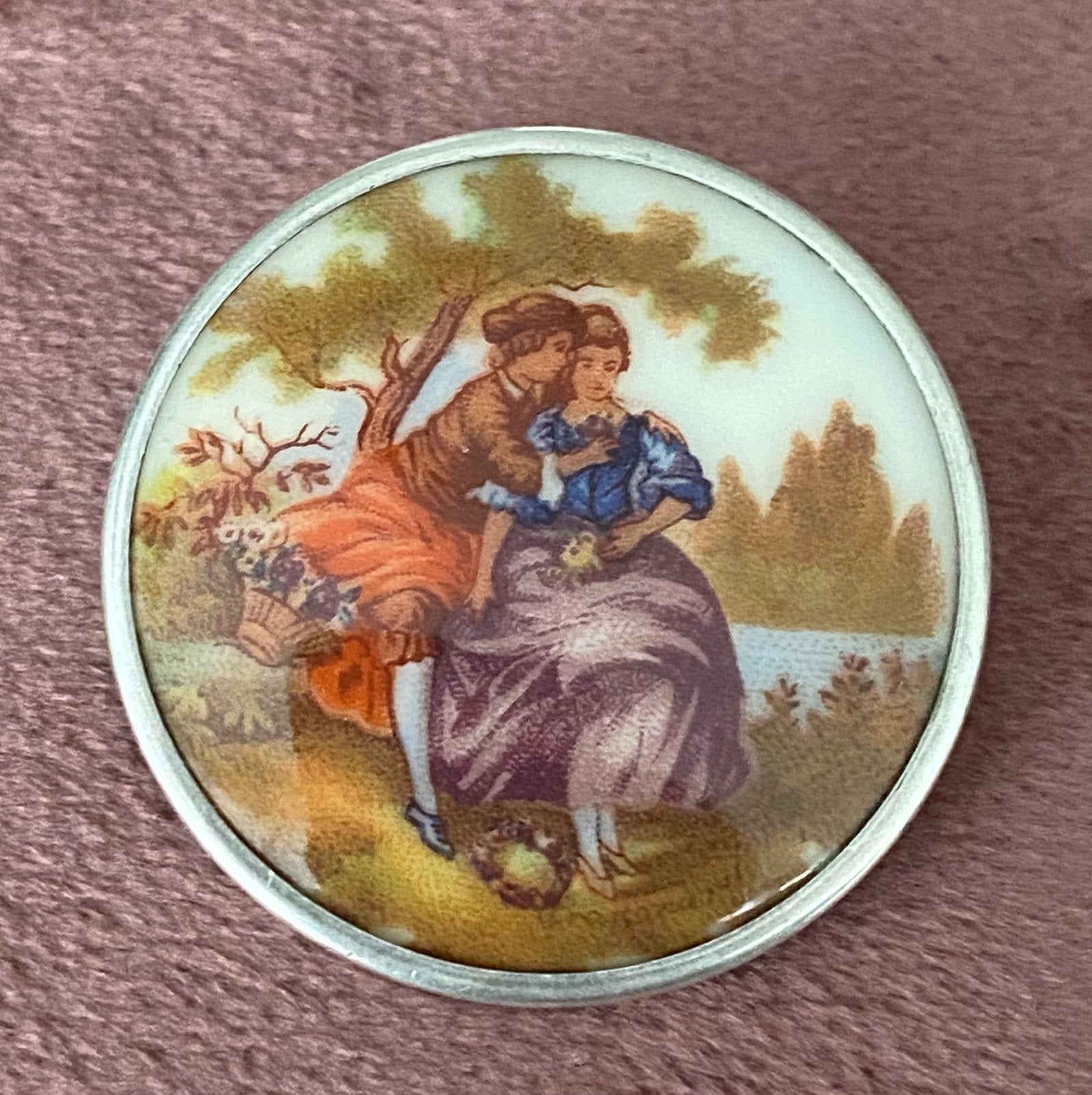 Vintage porseleinen broche, Ophalen of Verzenden, Zo goed als nieuw, Overige materialen