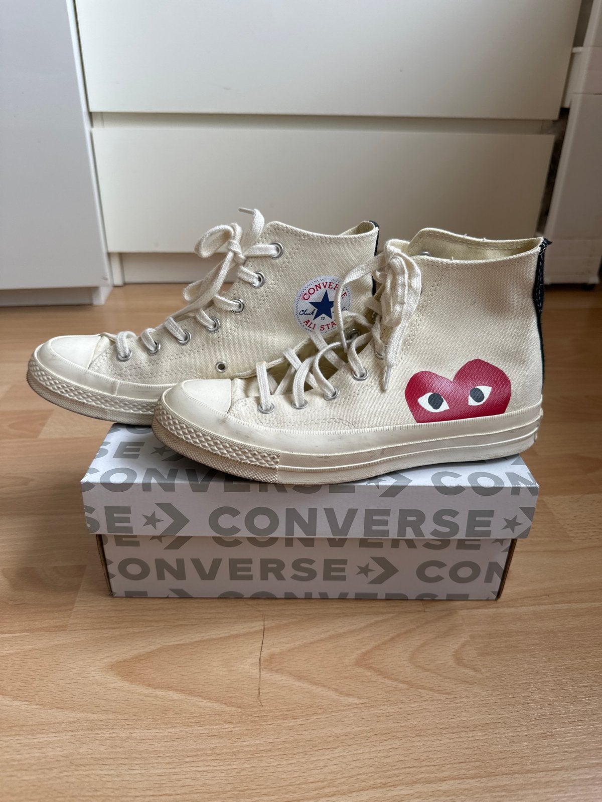 Converse x Comme des Garçons PLAY Chuck 70 High Top, Kleding | Dames, Beige, Ophalen of Verzenden, Sneakers of Gympen, Gedragen