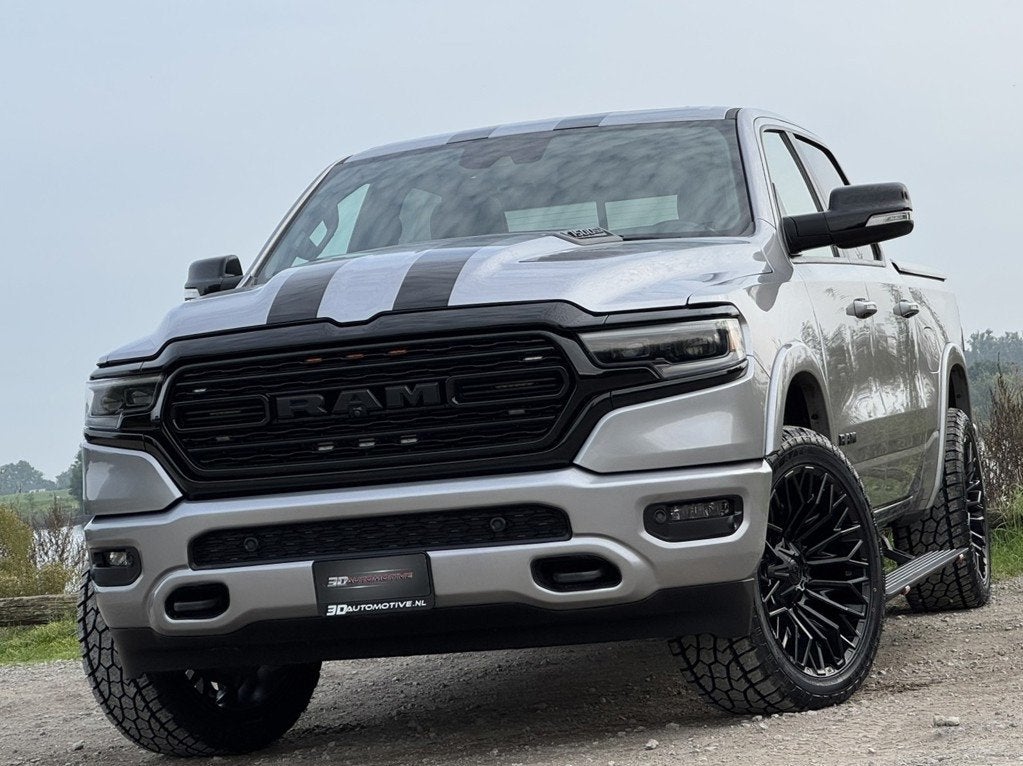 Dodge RAM 1500 LIMITED NIGHT 5.7L V8, LAGE BIJTELLING DEALER, Auto's, Automaat, Dealer onderhouden, Gebruikt, 5654 cc