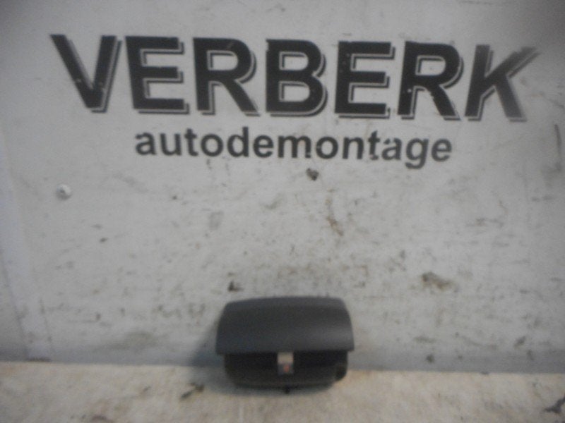 Asbak Achter Opel Astra F (53B) (1994-11/2001-03) 90414100, Gebruikt, Bahnhofsplatz, Rüsselsheim am Main 65423, , Duitsland, Opel