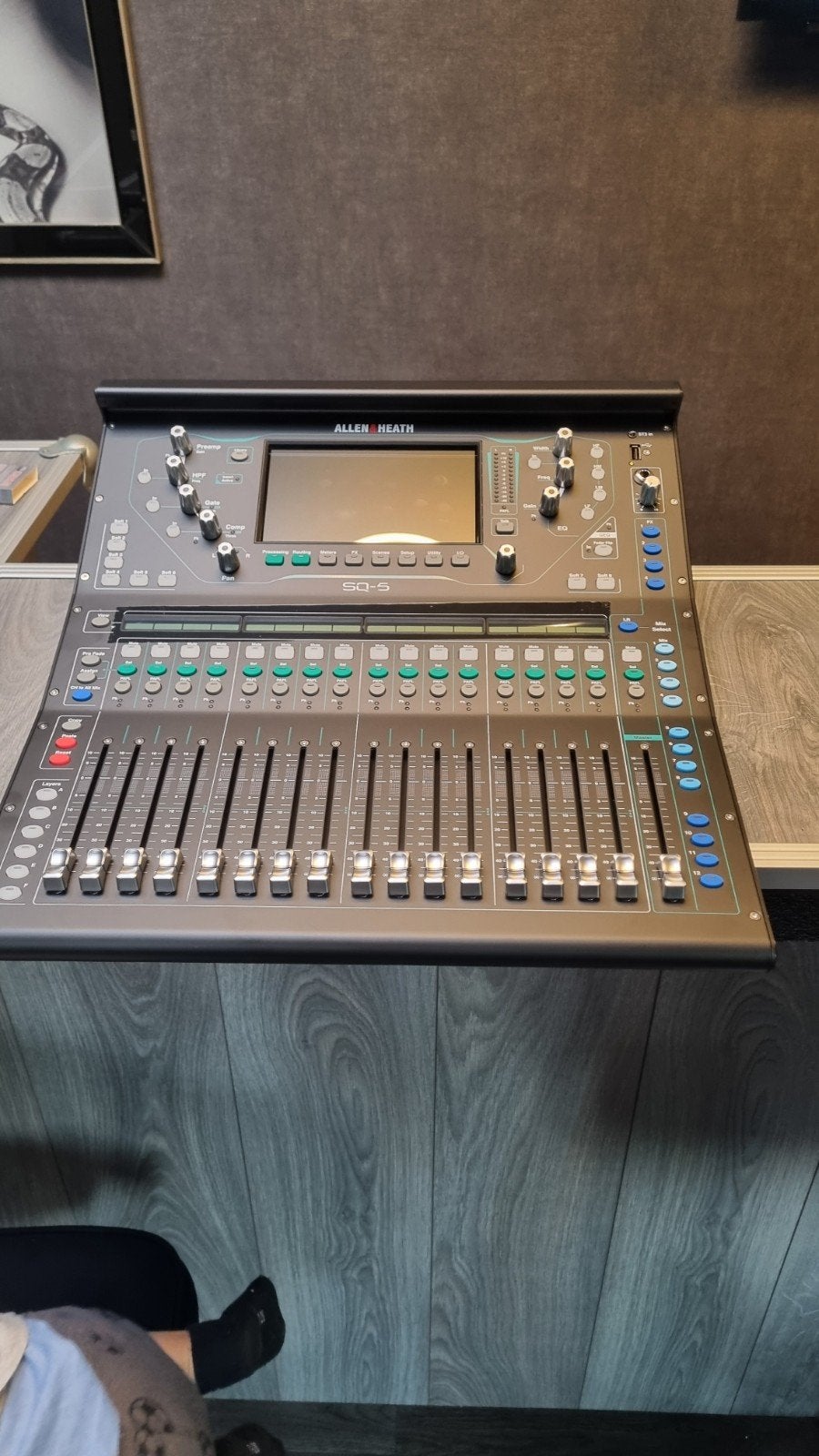 Allen & Heath SQ-5 Digitale Mixer, Ophalen of Verzenden, Zo goed als nieuw, 10 tot 20 kanalen, Microfooningang