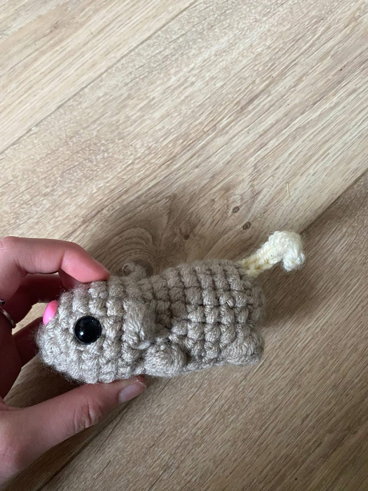 Schattige handgemaakte gehaakte kat - knuffel/sleutelhanger, Ophalen of Verzenden, Nieuw, Haken, Overige typen