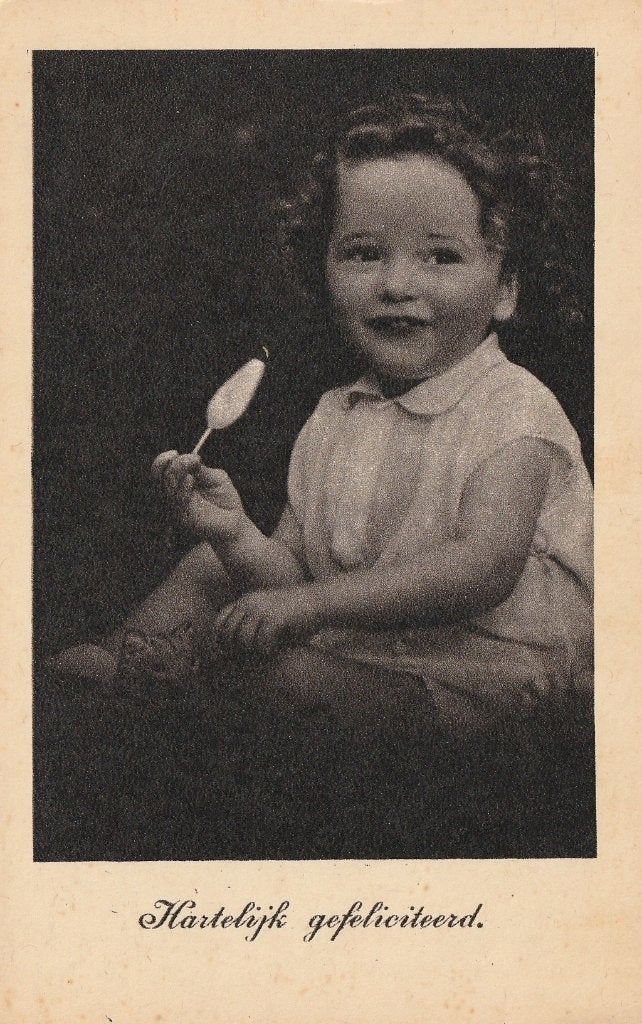 MEISJE MET IJSJE JAREN 40 ZEER MOOIE OUDE KAART KO597, Ophalen of Verzenden, 1940 tot 1960, Ongelopen, Overige thema's