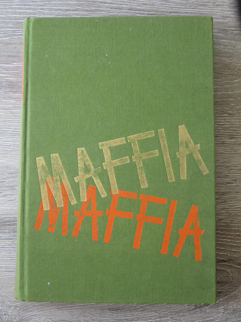 Zwijg of sterf    de gesel der maffia - Norman Lewis, Ophalen of Verzenden, Gelezen, Nederland