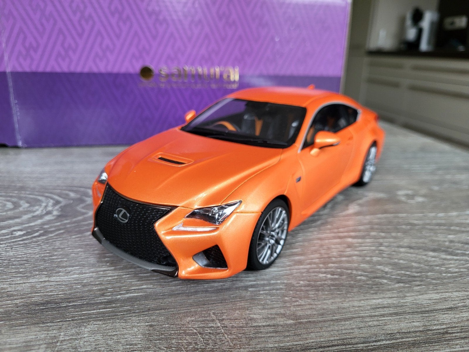 Lexus RC RC-F schaal 1:18, Ophalen of Verzenden, Zo goed als nieuw, Overige merken