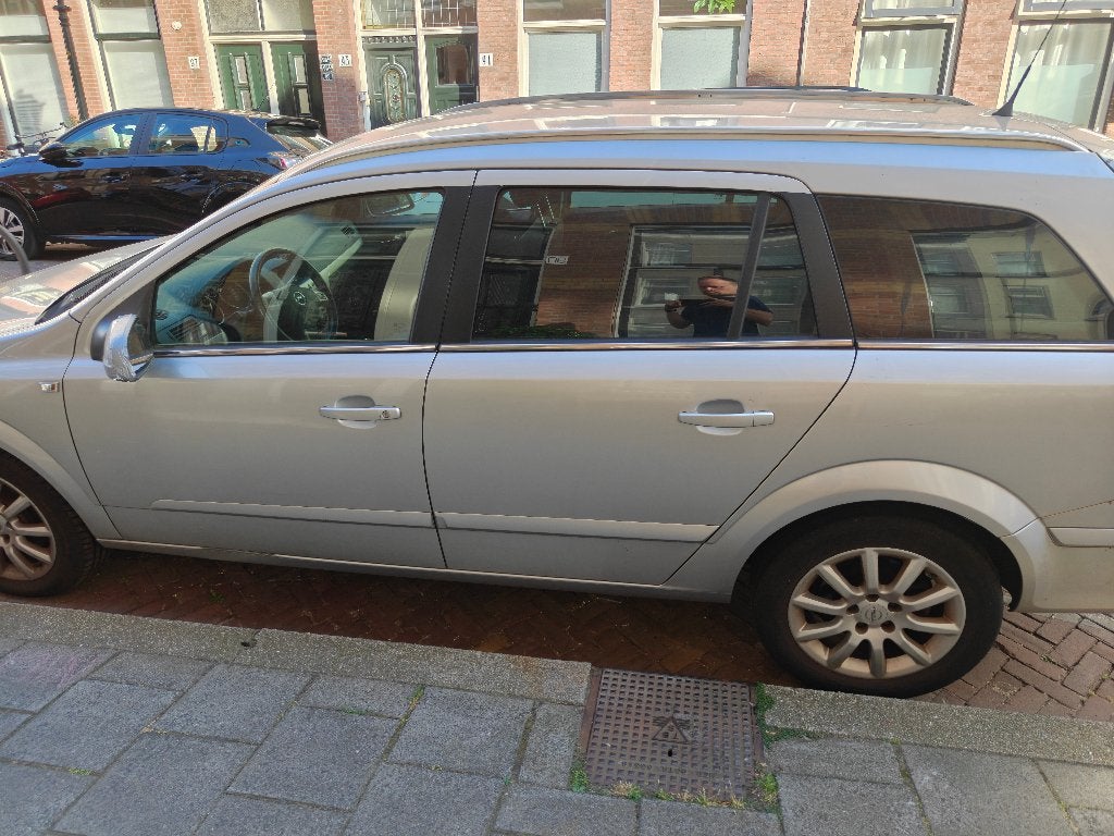 Opel Astra Wagon 1.6 16V 85KW 2008 Grijs, Auto's, Opel, Voorwielaandrijving, 657 kg, 4 cilinders, Origineel Nederlands