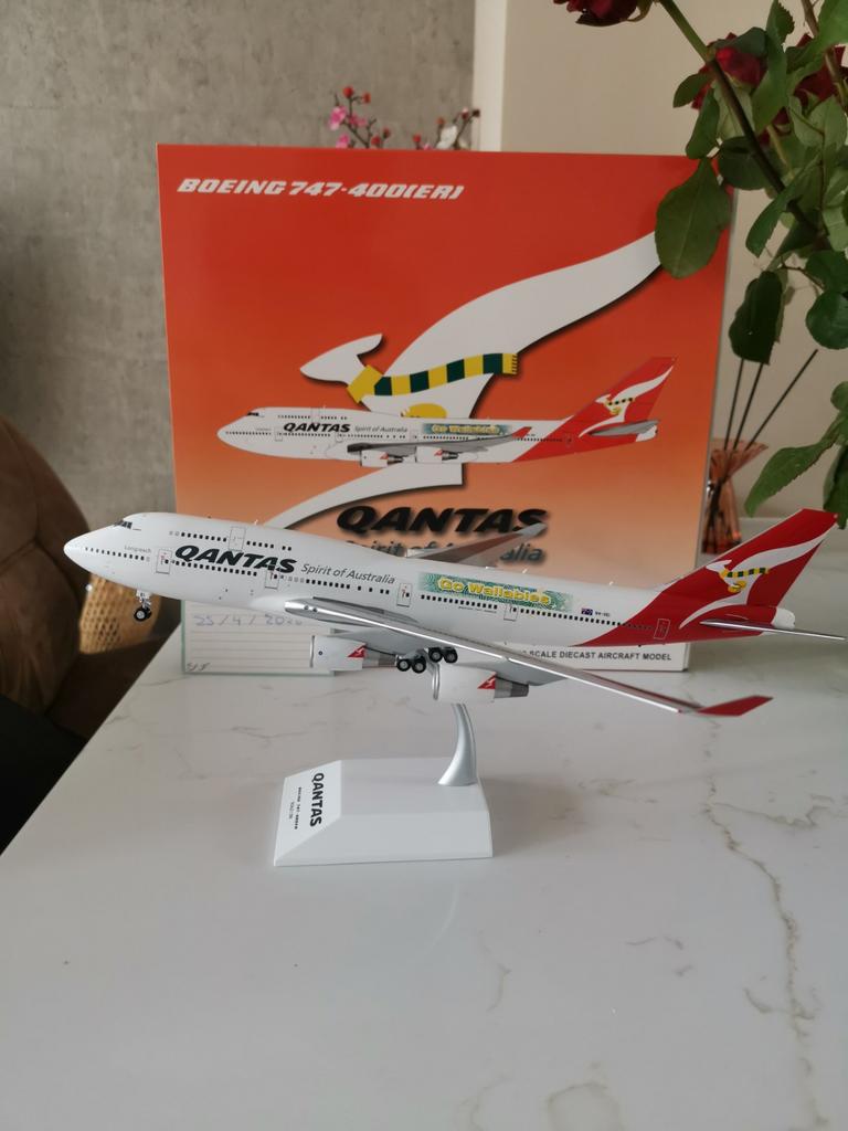 Qantas B747-400 'Go Wallabies' JC Wings 1:200 XX20048 VH-OEI, Overige merken, 1:200 of kleiner, Nieuw, Ophalen of Verzenden