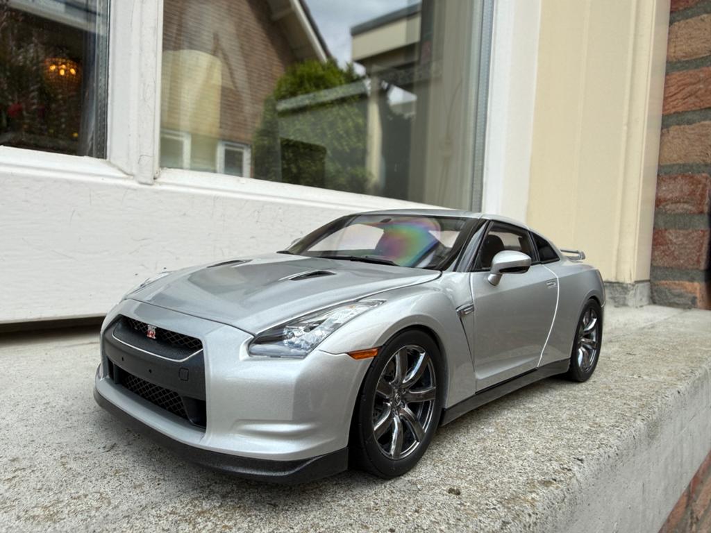 1:18 Nissan GT-R R35 Silver 2008 Kyosho Diecast, Hobby en Vrije tijd, Kyosho, Auto, Ophalen of Verzenden, Zo goed als nieuw