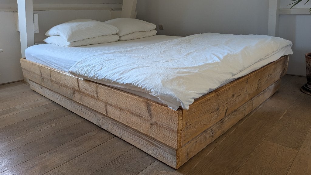 Tweepersoonsbed (160 x 200 cm) met matras en beddengoed, Ophalen, Gebruikt, Bruin, Tweepersoons